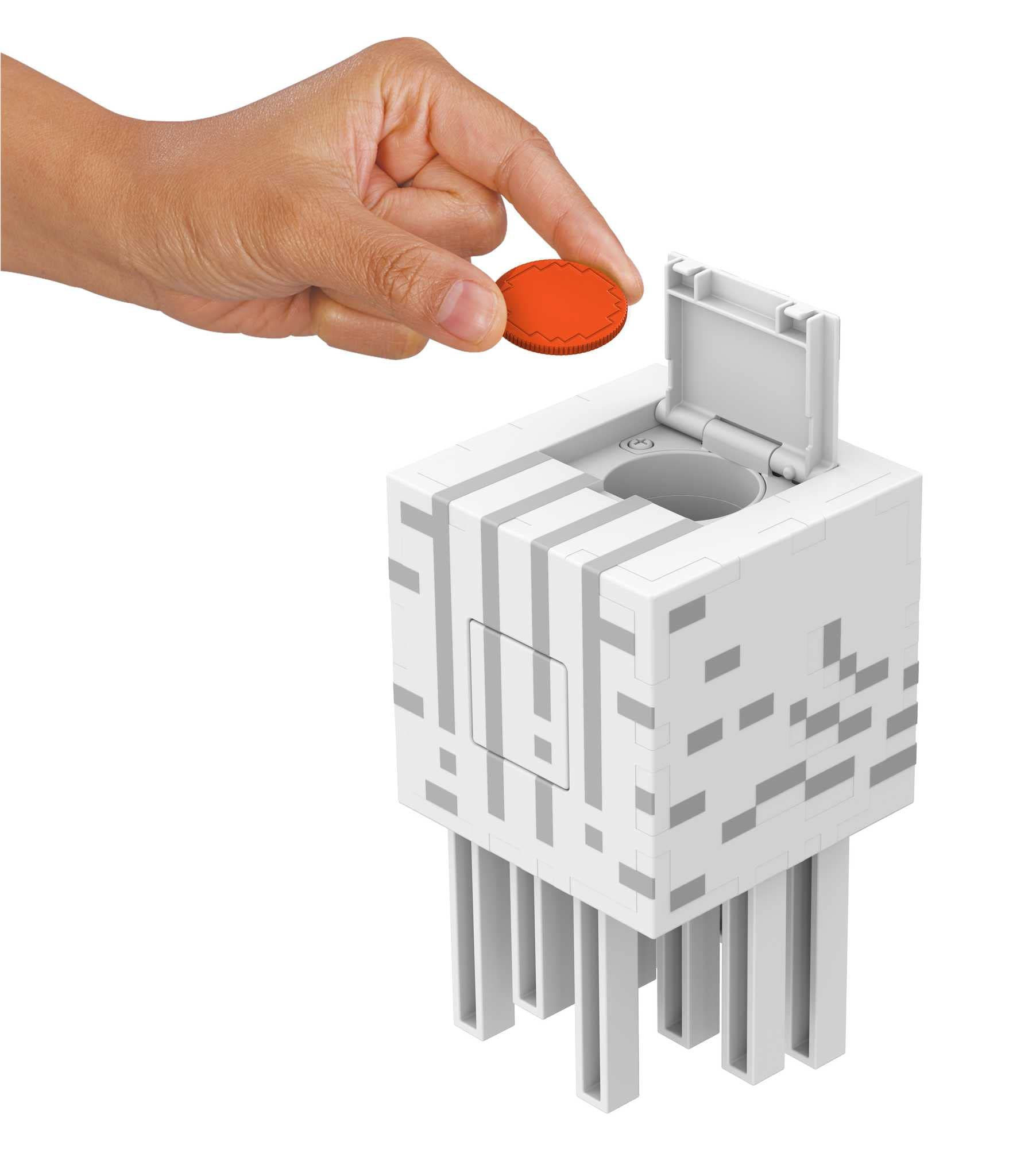 Ghast eyes and mouth change expression when a disc is launched.
