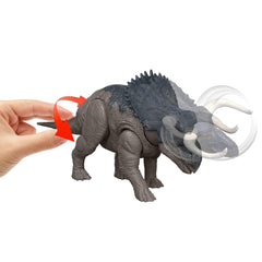 Mattel Nasutoceratops tail twist to change attack direction.