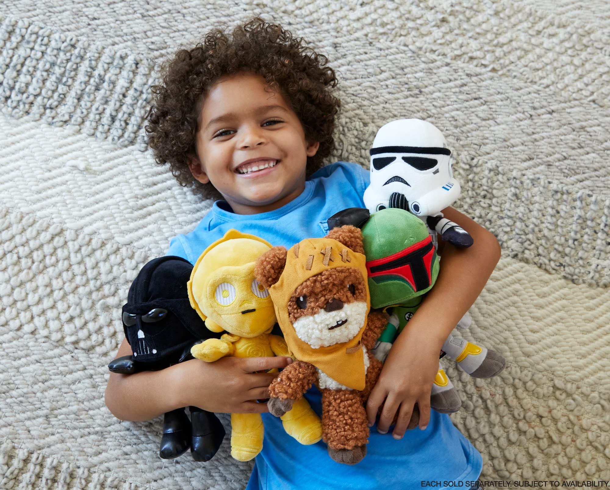 Mattel Star Wars plush 8in embroidery detail, enhances tactile charm and display.