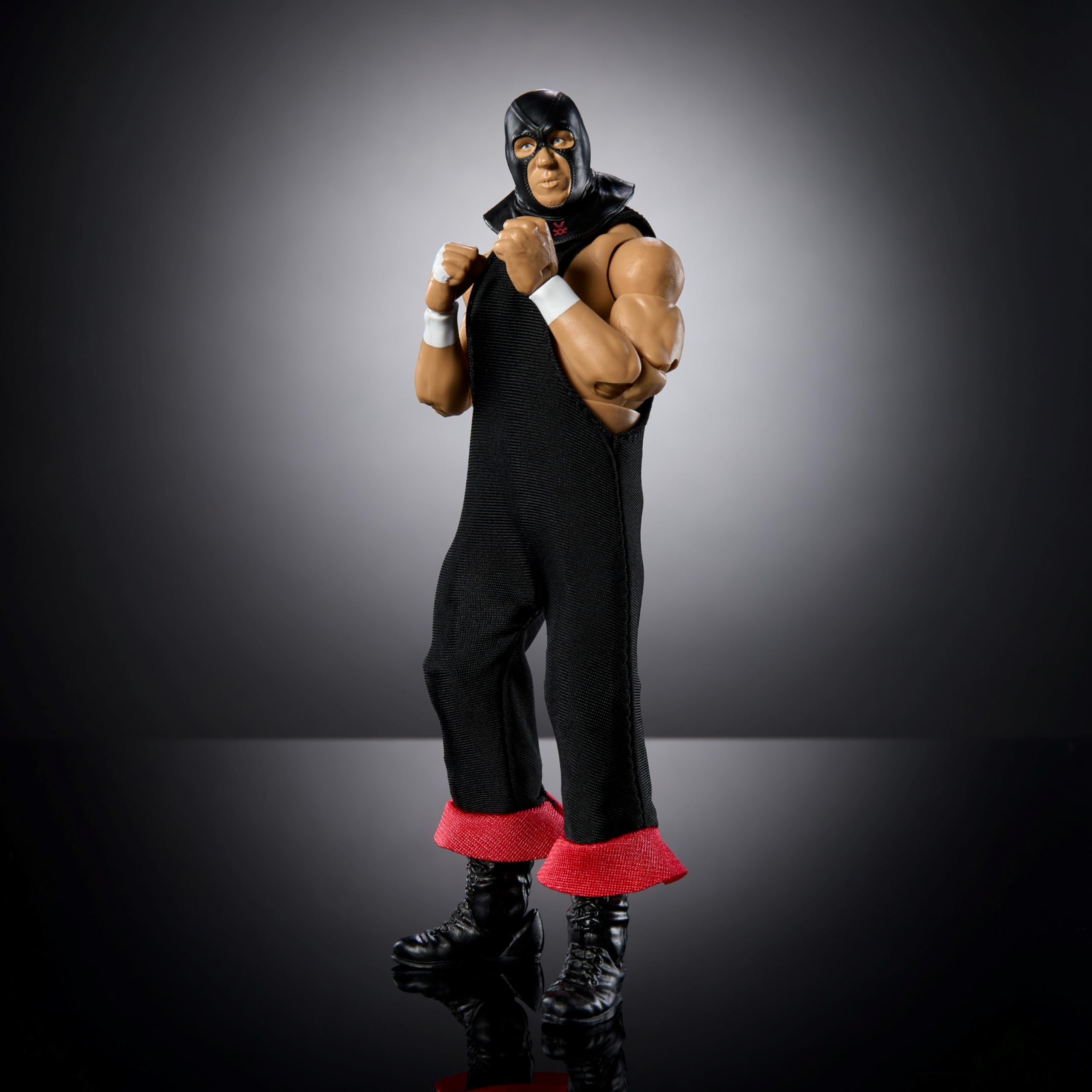 Mattel WWE Elite 108 Terry Gordon truefx detailing for lifelike features.