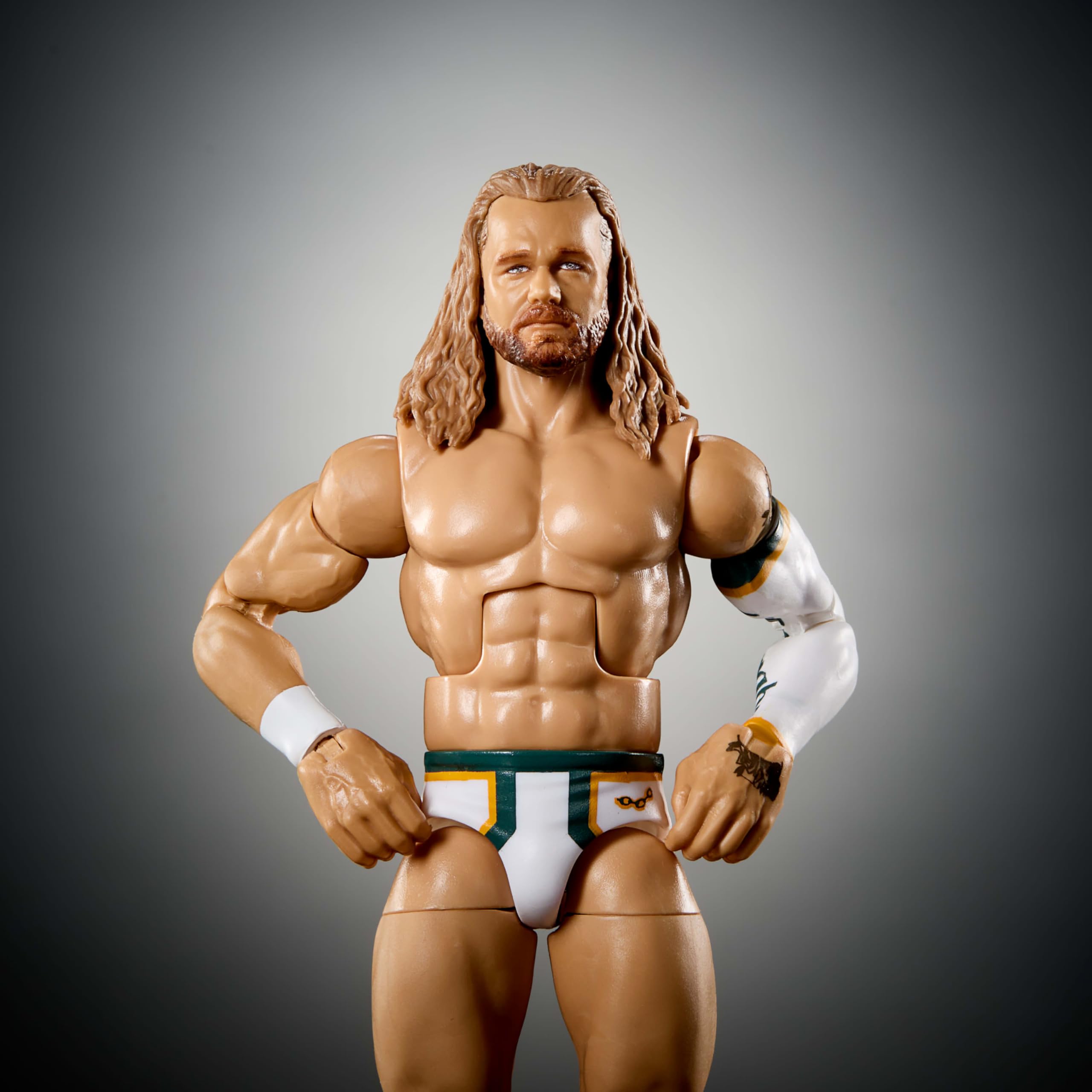 Mattel Tyler Bate swappable hands included for versatile play and display.