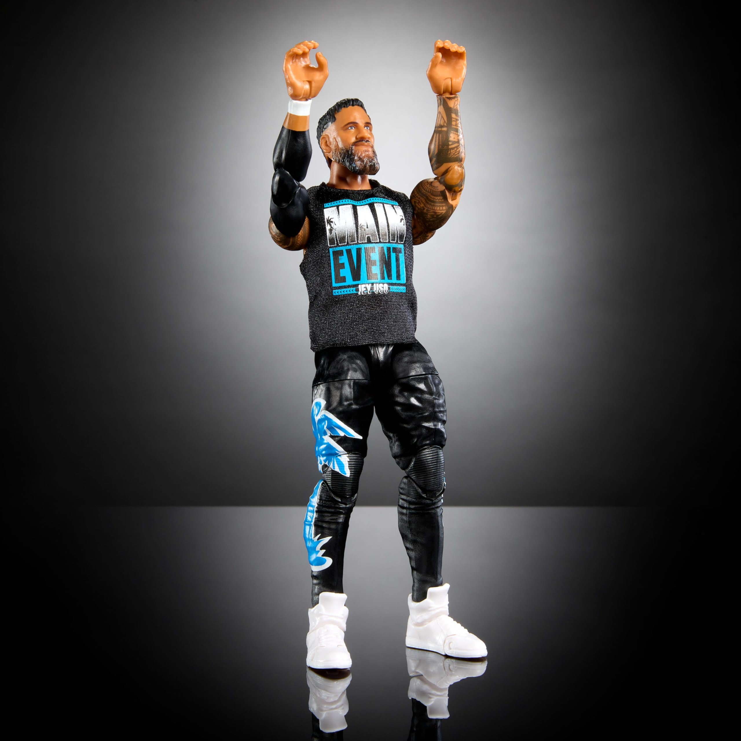 Mattel WWE Top Picks Jey Uso ring gear creates an authentic ring-ready look.