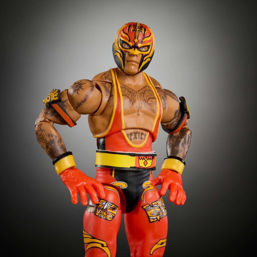 Interchangeable hands on Rey Mysterio for dynamic poses and action.