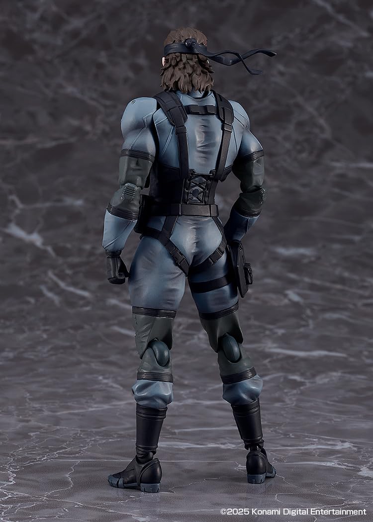 Max Factory Solid Snake chest articulation enables dramatic poses and balance