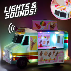 Maxx Action interior with 16 miniature pieces ready for creative play adventures.