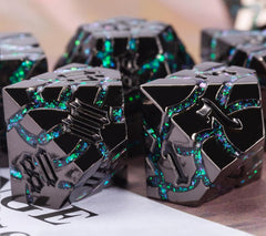 Maywin cracked rune d6 close-up highlights durable metal craftsmanship for steady rolls