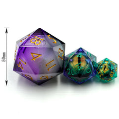 Maywin sharp-edge dice with precision mirror polish boosts legibility.