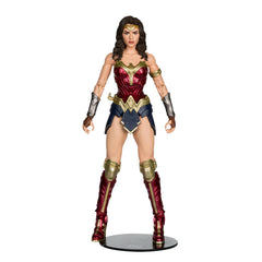 Wonder Woman figure with Lasso of Truth for storytelling poses