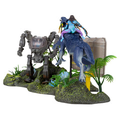 McFarlane Avatar bioluminescent effect adds glow under black light