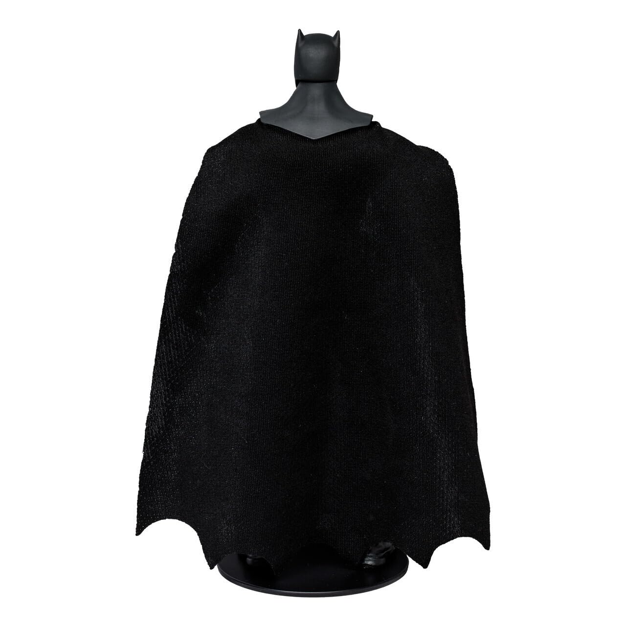 McFarlane Toys Batman alternate hands enable varied poses.