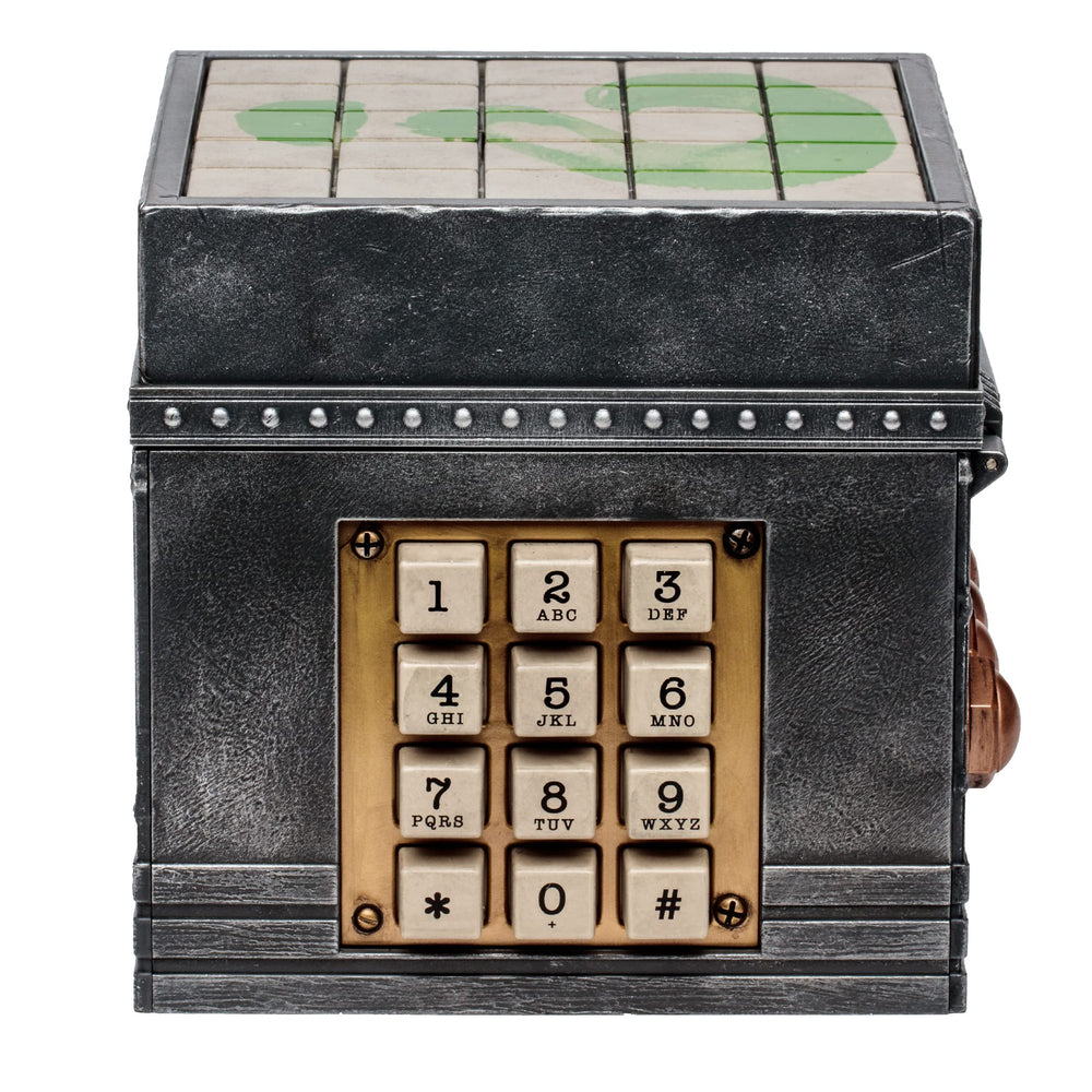 Unboxing The Riddler Puzzle Box invites you to solve clues step by step.