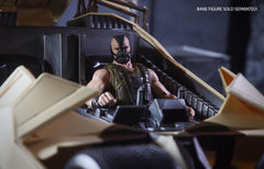 Two 7-inch figures fit in the camouflage tumbler for dynamic scenes