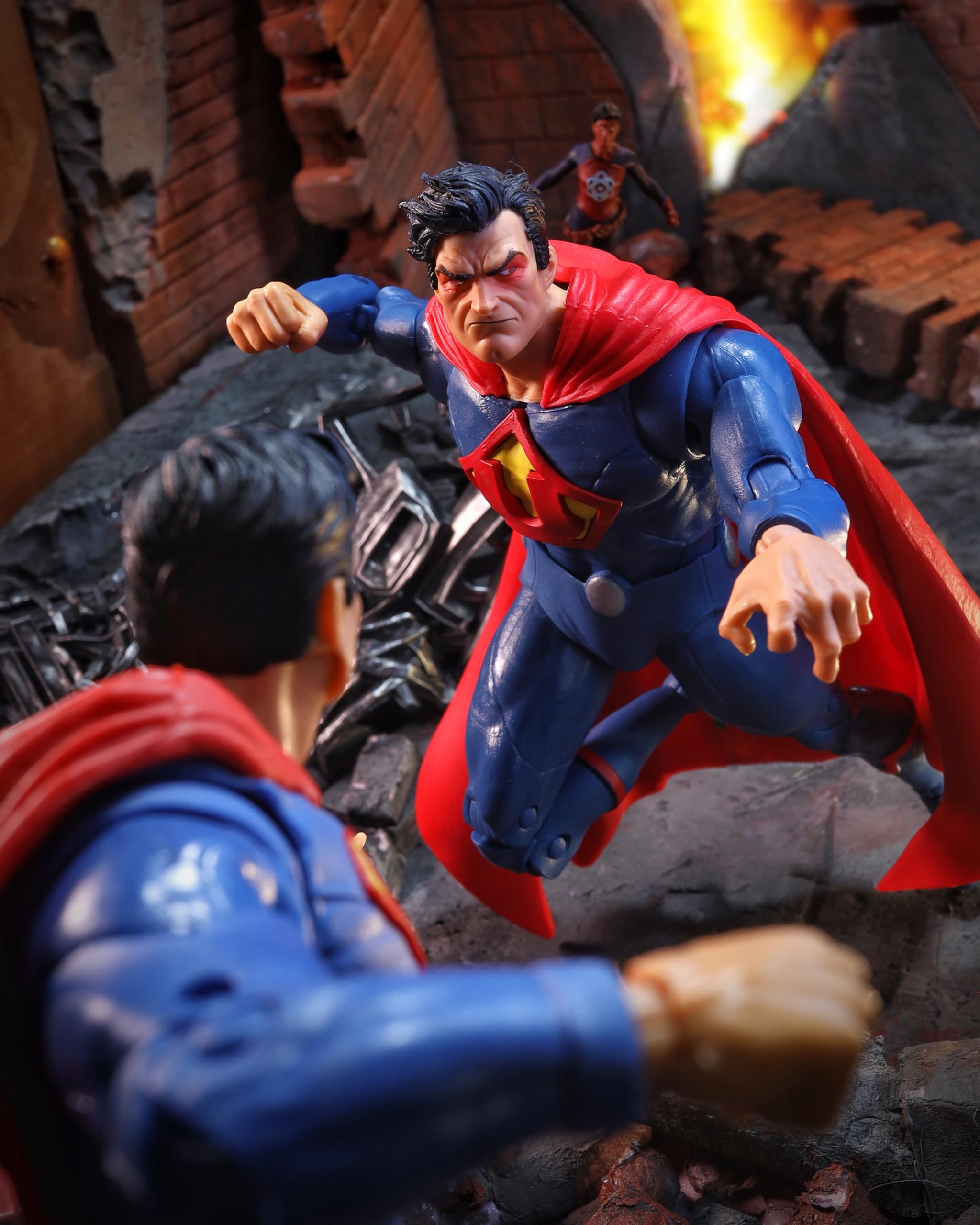 McFarlane Toys DC Multiverse Superman Earth-3 7in figure front pose, dynamic display