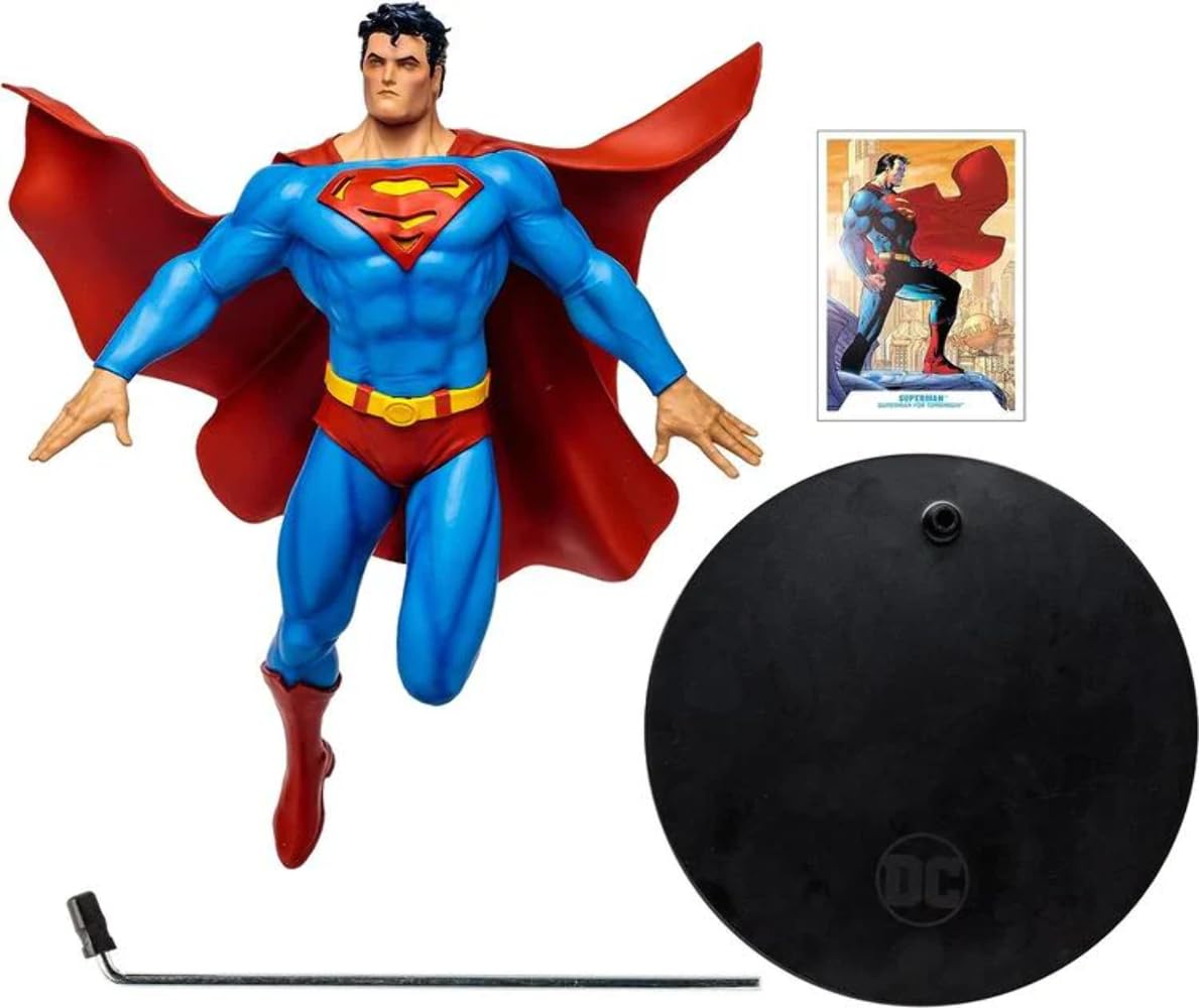 Diorama-ready presentation helps build immersive DC scenes.