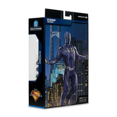 Shelf-ready Ultraman display suitable for dioramas and showcases.