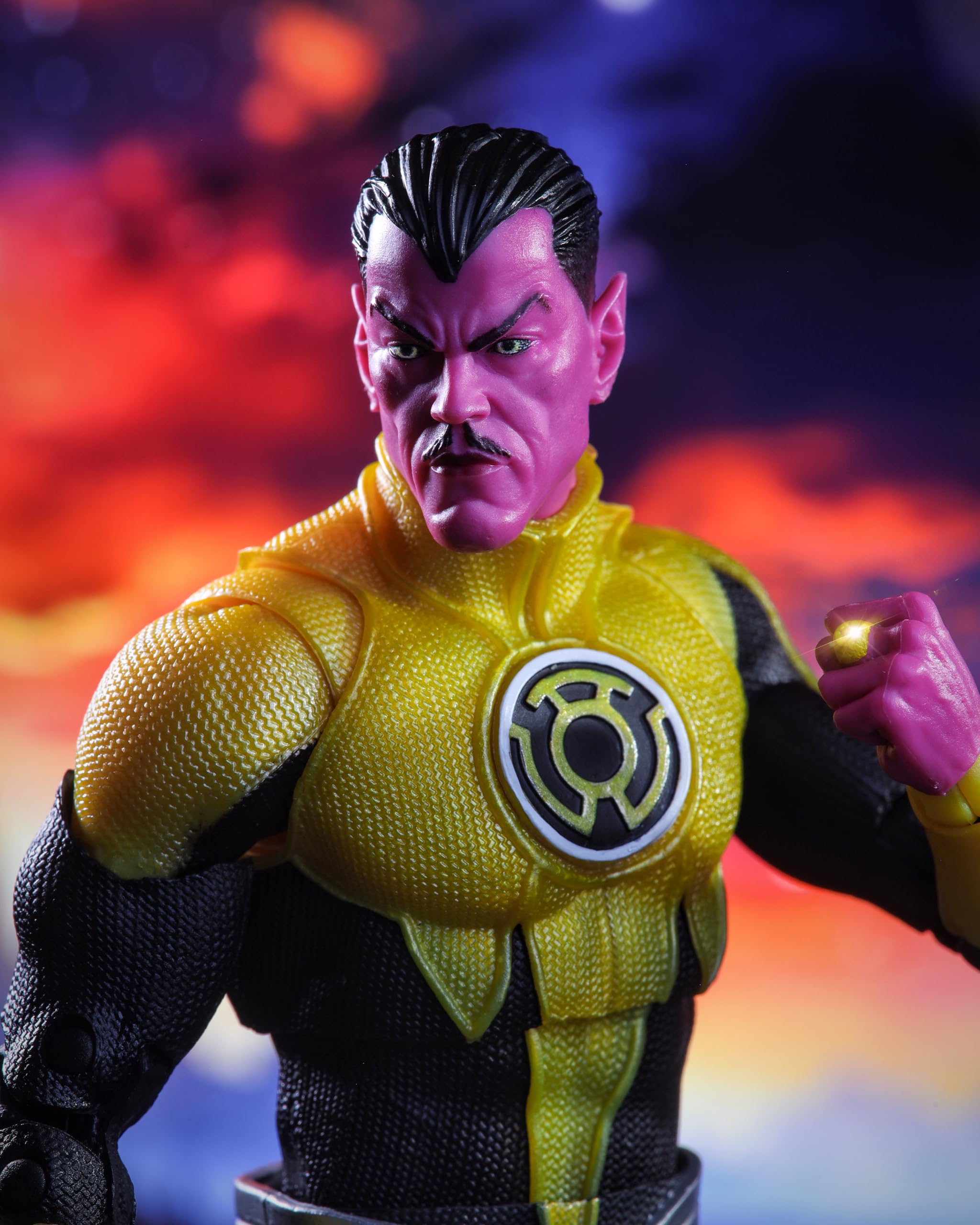 McFarlane Toys Sinestro 7in figure side pose highlights crisp articulation