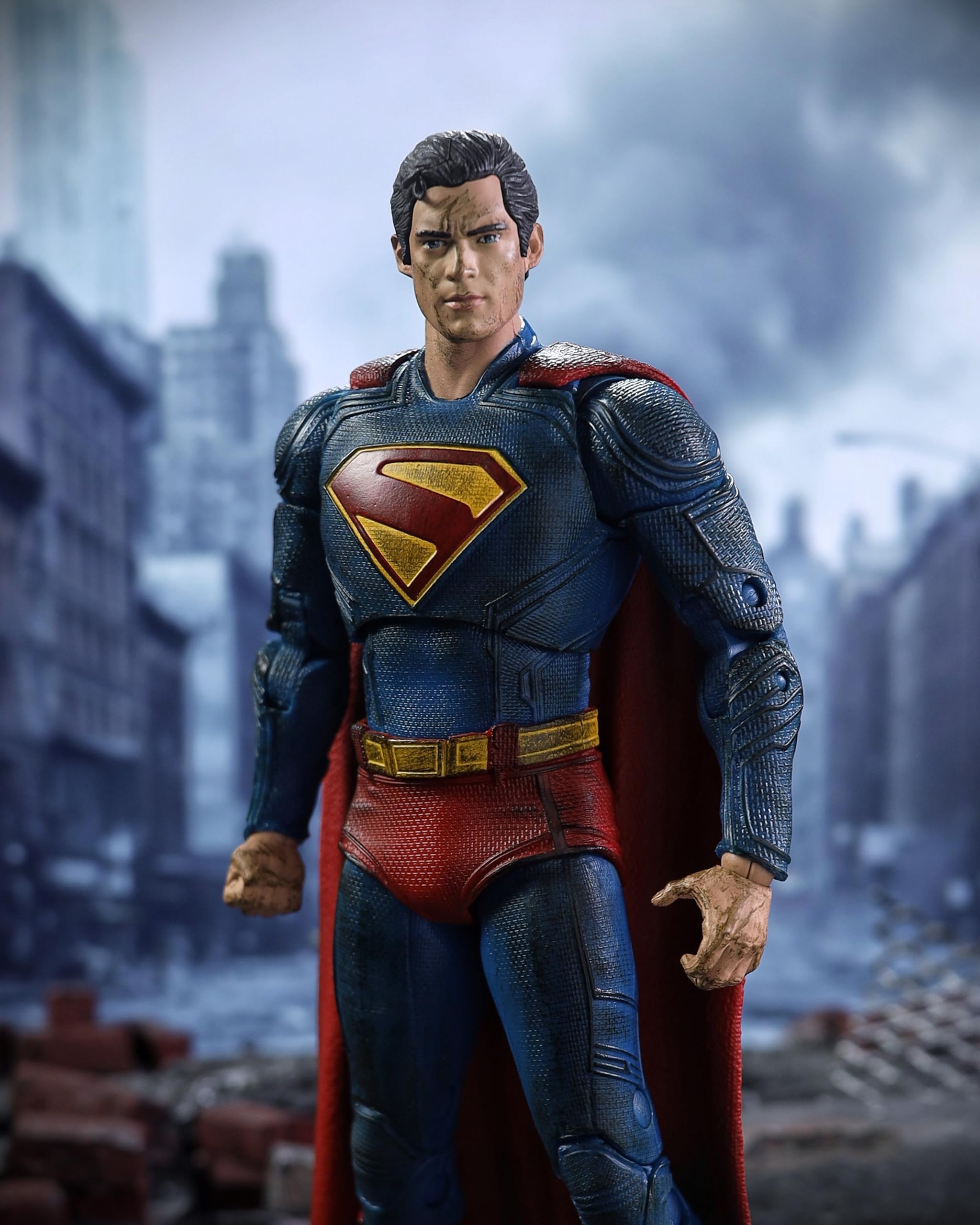 McFarlane Toys Superman 2025 gold-label emblem signals premium edition.