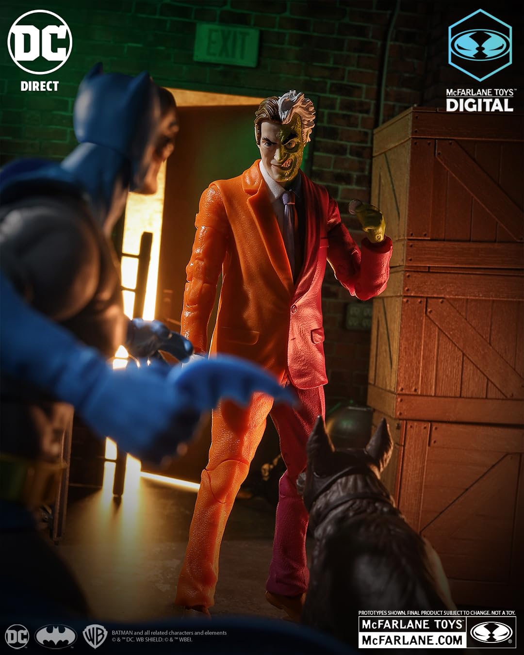 McFarlane Toys Two-Face articulation-22-parts enables dramatic posing options.