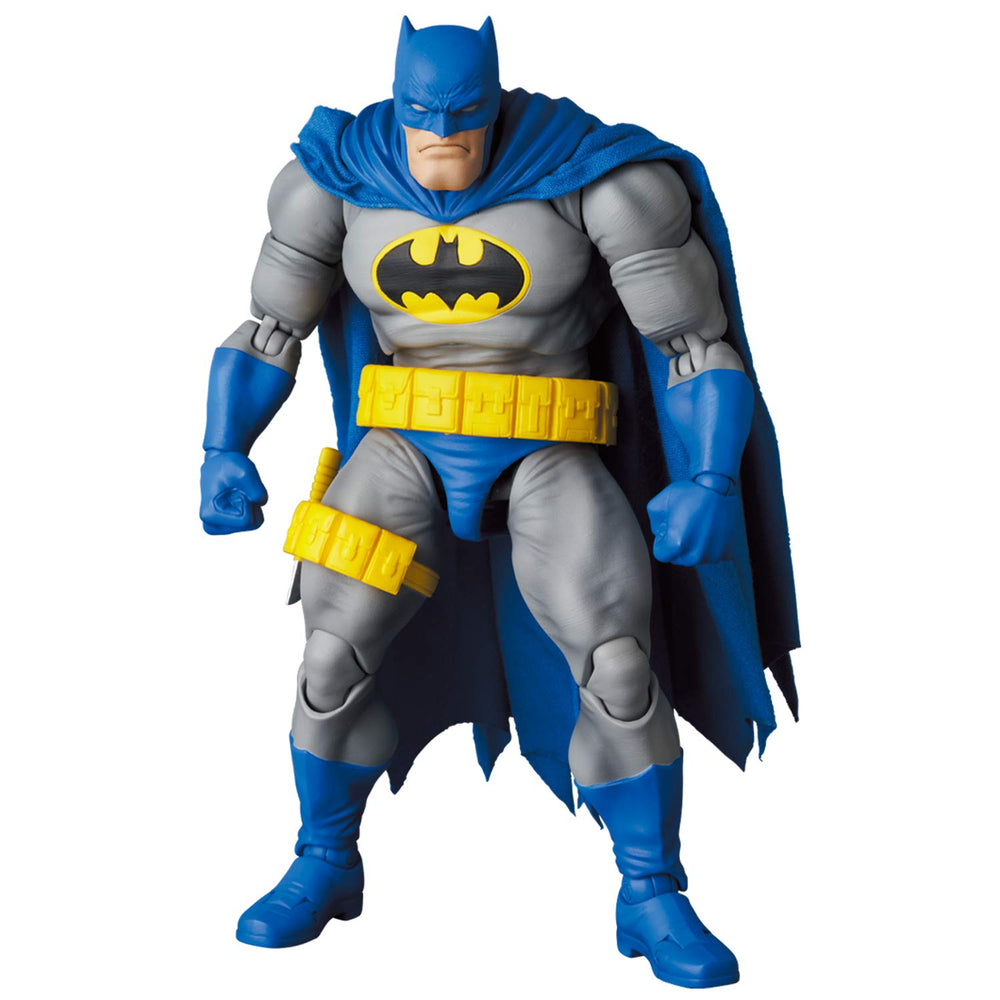 Medicom MAFEX Bruce Wayne head swap for masked or unmasked display.