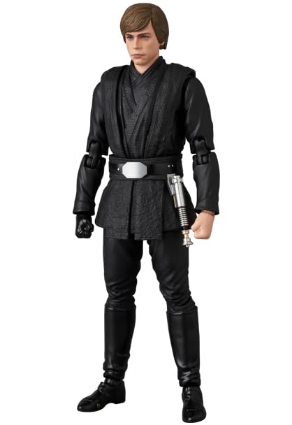 Medicom MAFEX Luke Skywalker cloth cape adds realistic drape.
