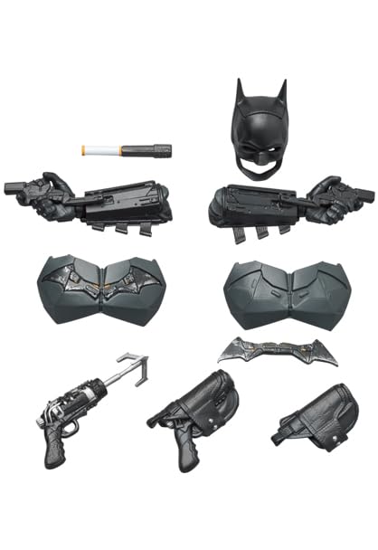 Medicom Toy Batman 2022 MAFEX interchangeable hands for expressive poses