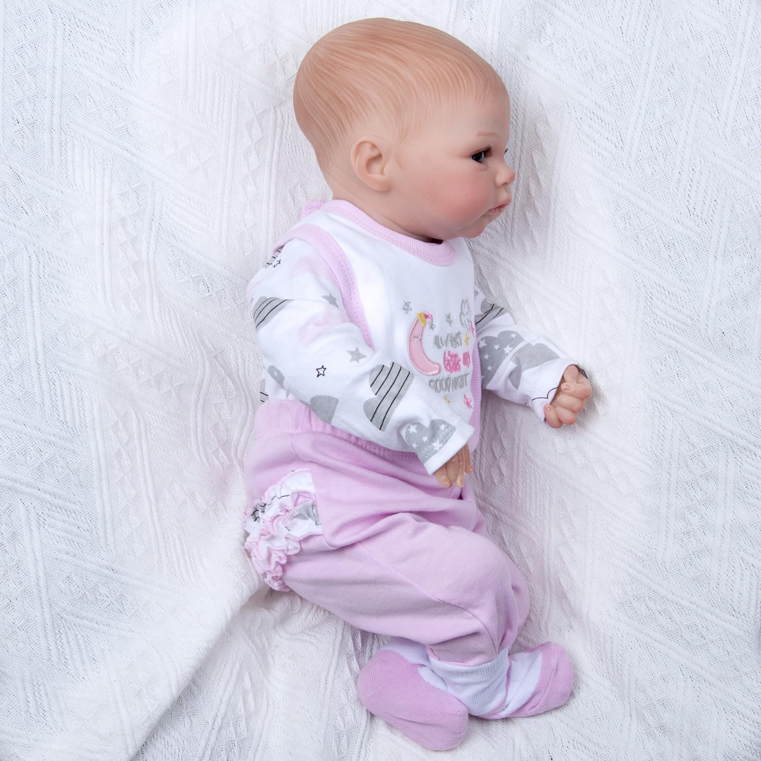 Medylove 4-piece set for 17-22 inch reborn dolls, complete wardrobe refresh.