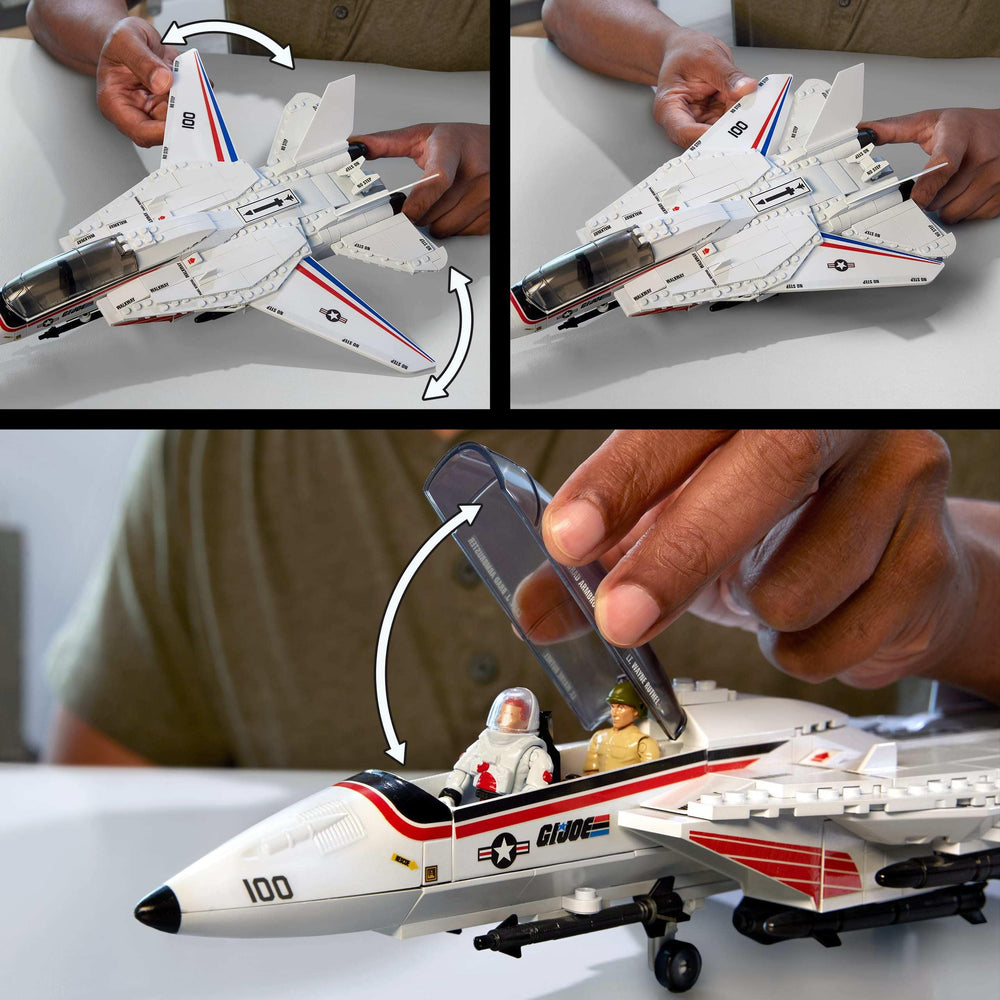 Mega Bloks Cobra H.I.S.S. tank canopy opens for interactive cockpit play.
