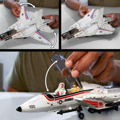 Mega Bloks Cobra H.I.S.S. tank canopy opens for interactive cockpit play.