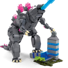 543-piece kit offers satisfying assembly and sturdy display.