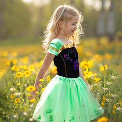 Meland dress-up jewelry set completes outfits for role-play adventures.