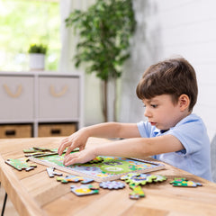 Melissa & Doug Fine motor development through gear play