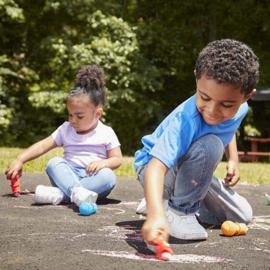 Melissa & Doug holders provide a comfy grip and reduce chalk dust on hands.