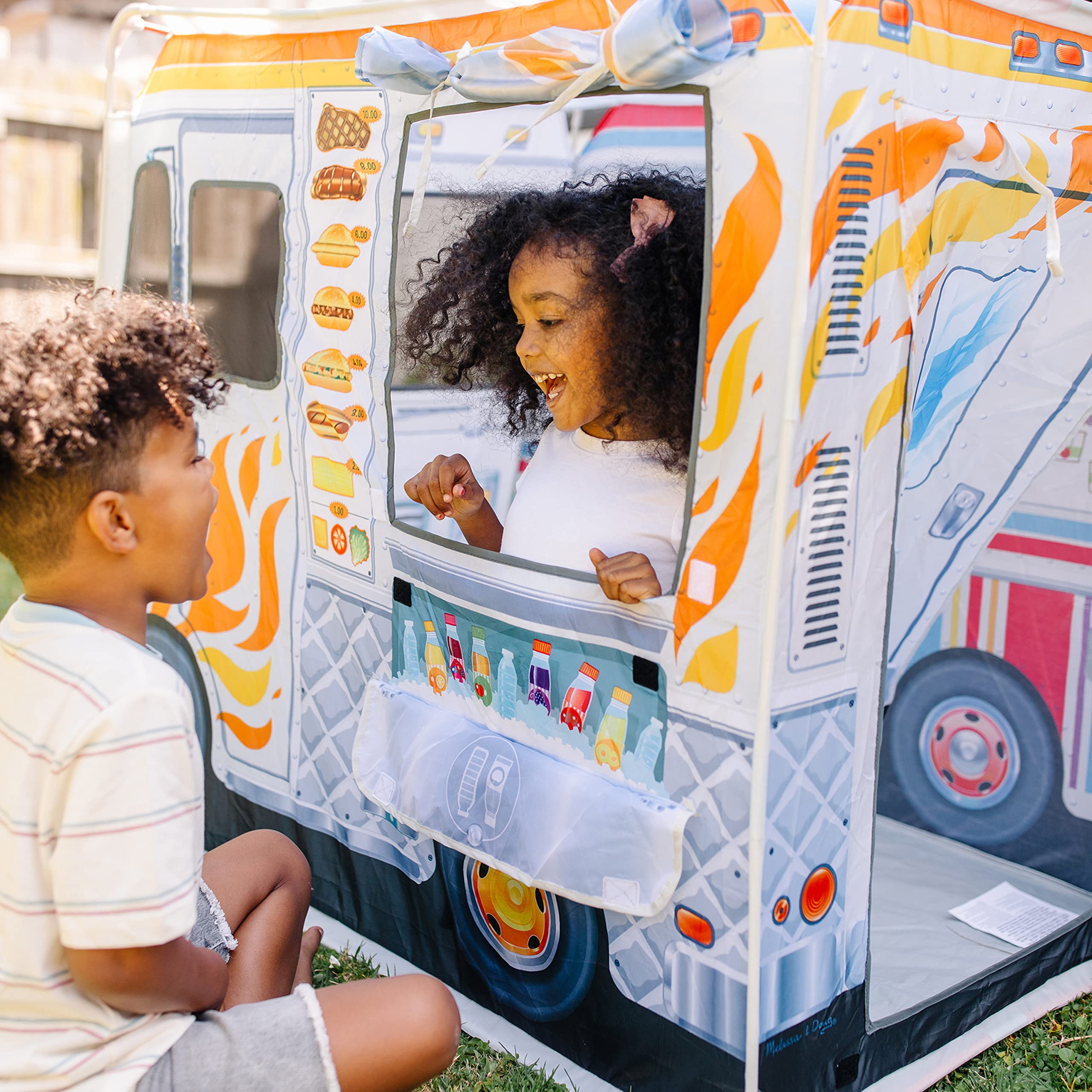 Melissa & Doug exterior artwork adds bright, realistic visuals for immersive pretend meals.