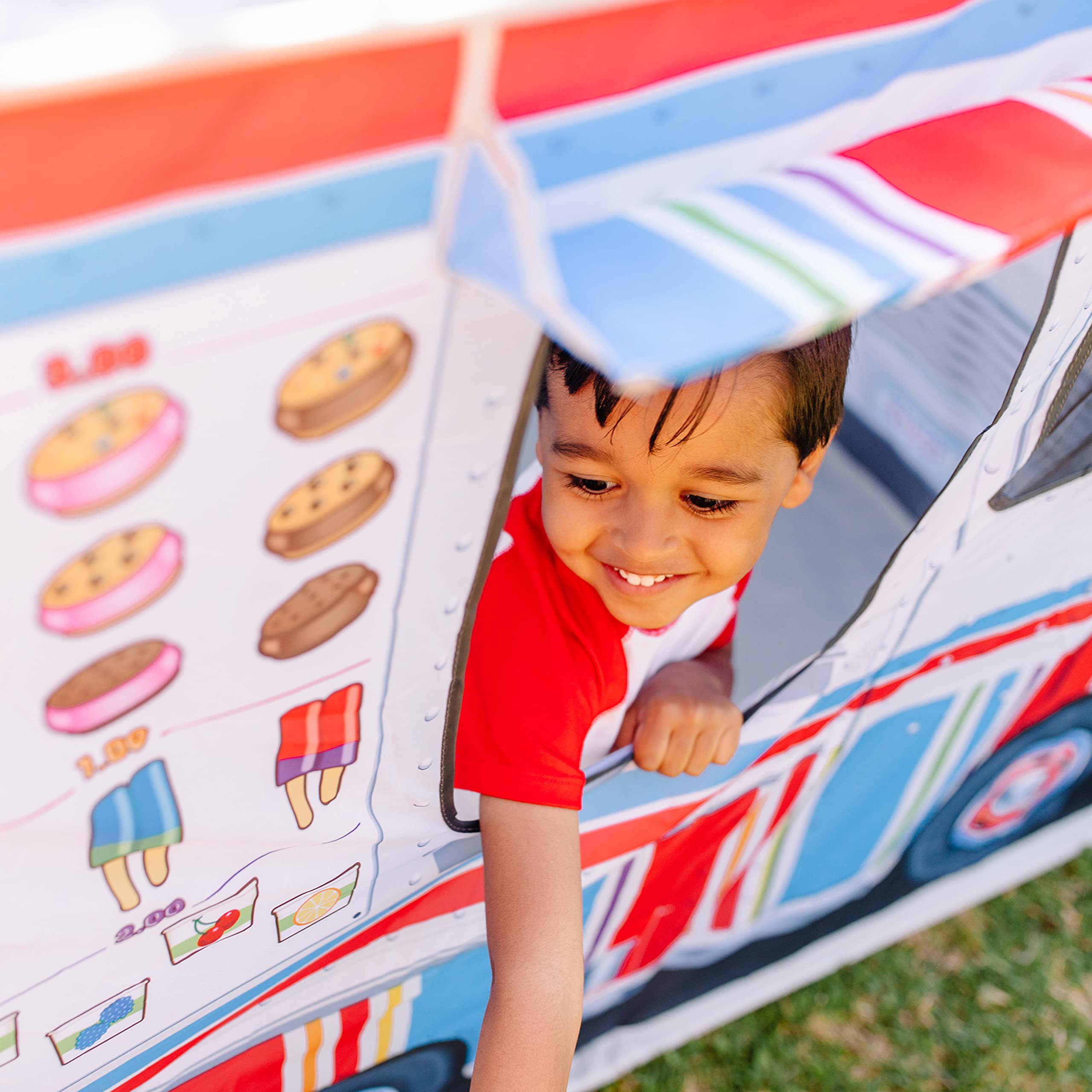 Melissa & Doug storage tote keeps the foldable tent ready for on-the-go play.