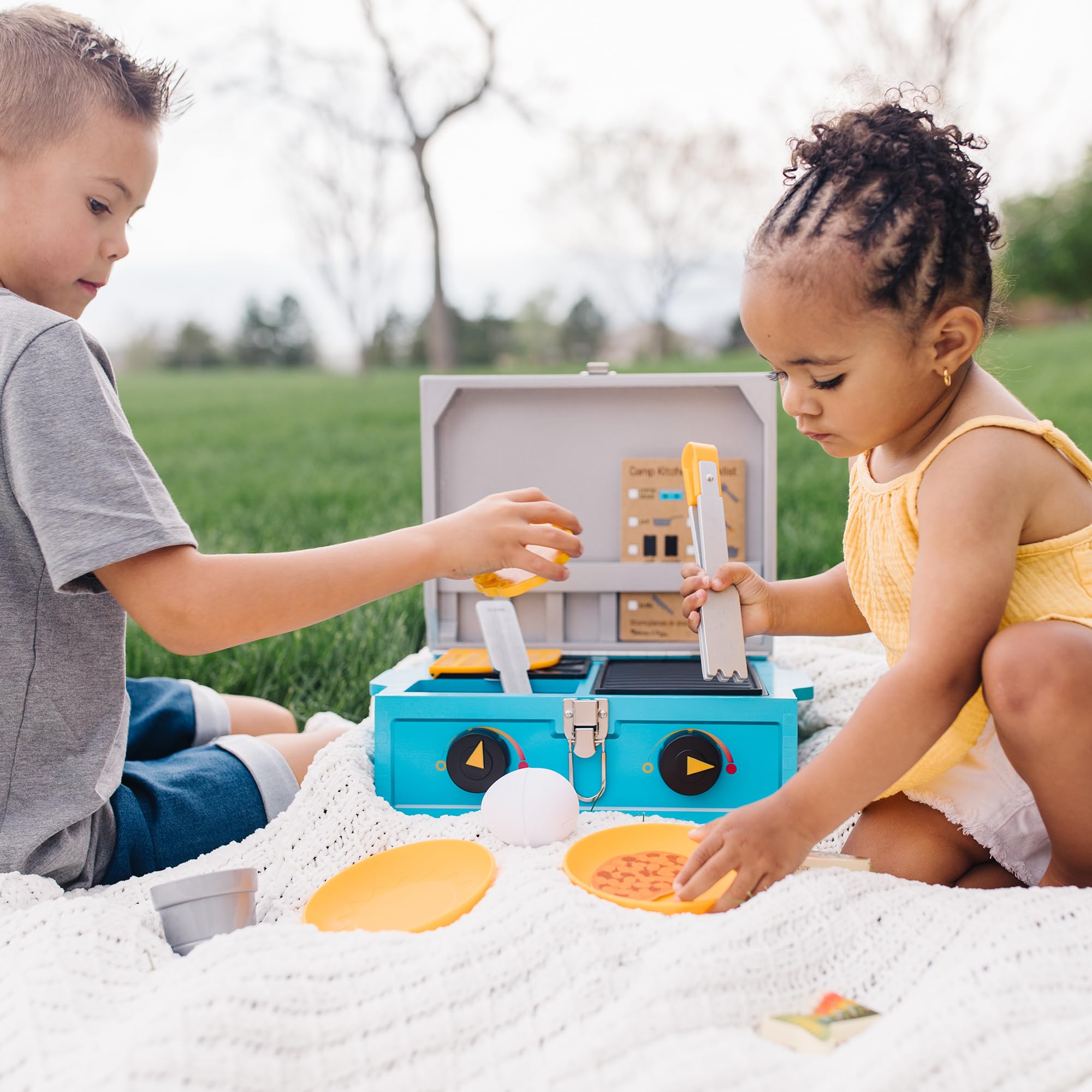 Melissa & Doug Let’s Explore camp stove cups with inserts for beverage imagination