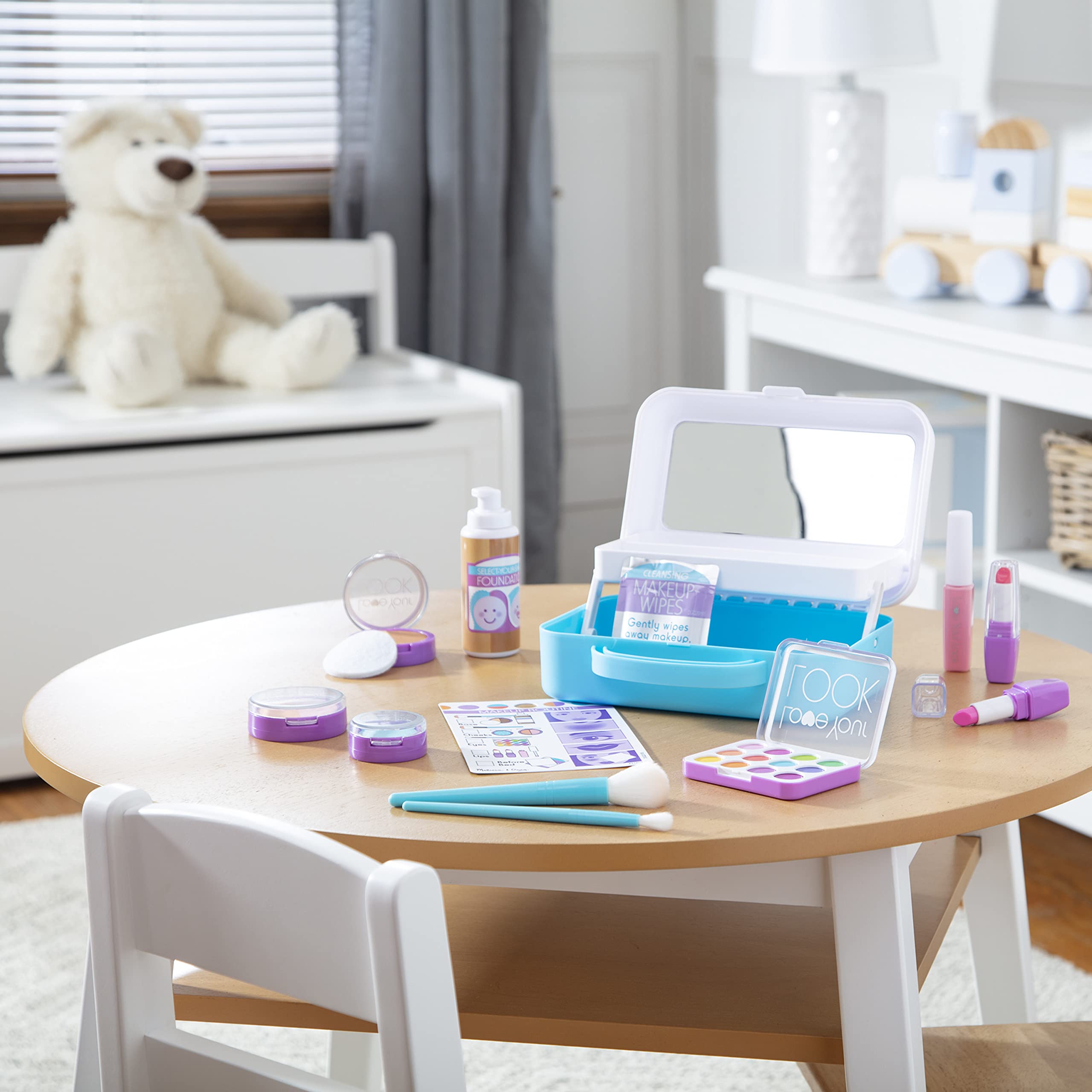 Melissa & Doug Love Your Look reusable activity card for guided play.