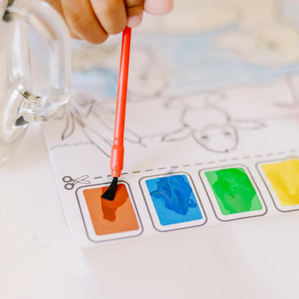 Melissa & Doug water cup enables simple, mess-free painting setup