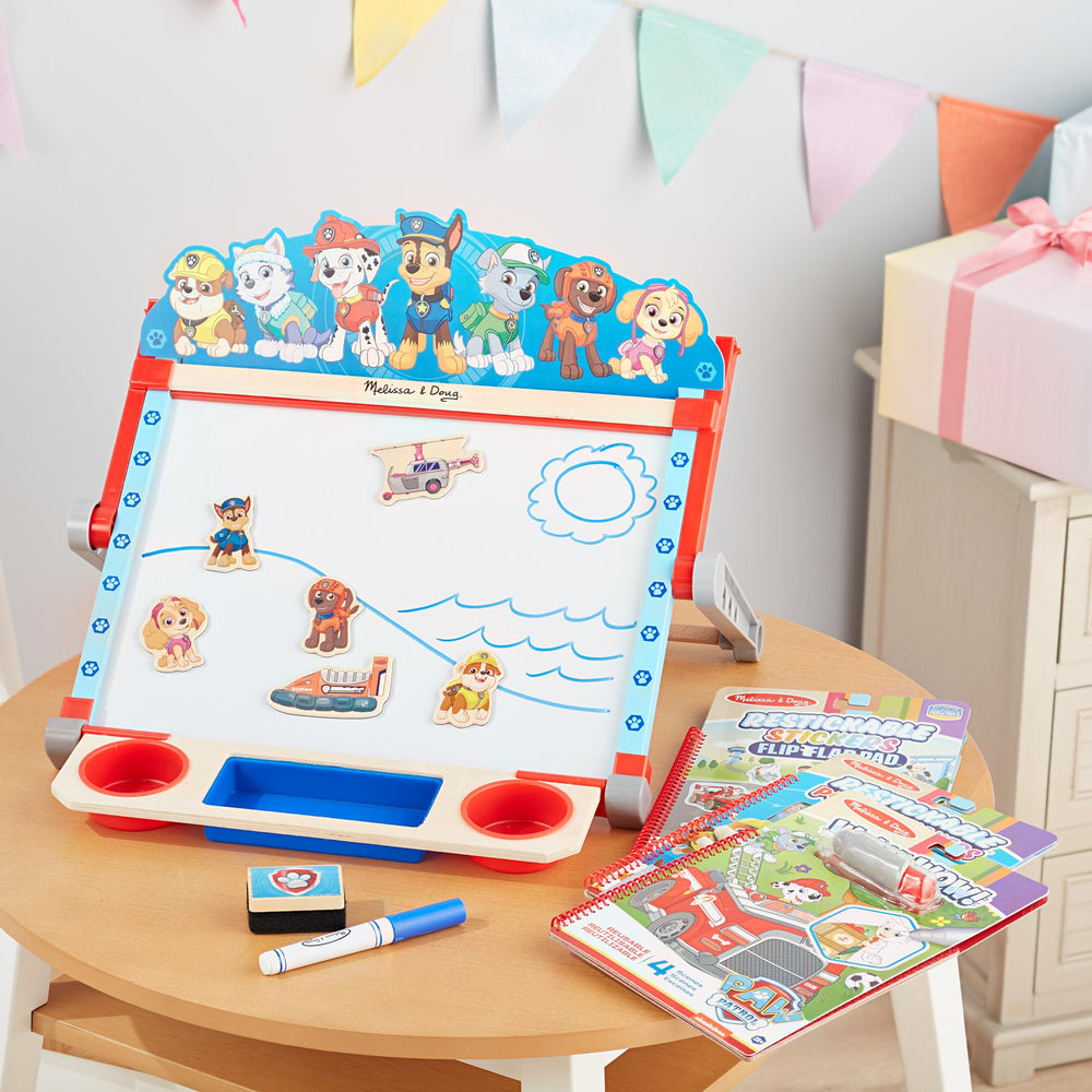 Melissa & Doug Water Wow reusable activity promotes imaginative play and focus.
