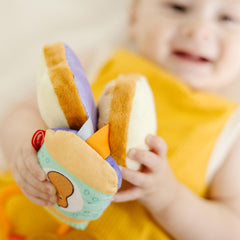 Easy-to-clean materials simplify everyday use for on-the-go families.