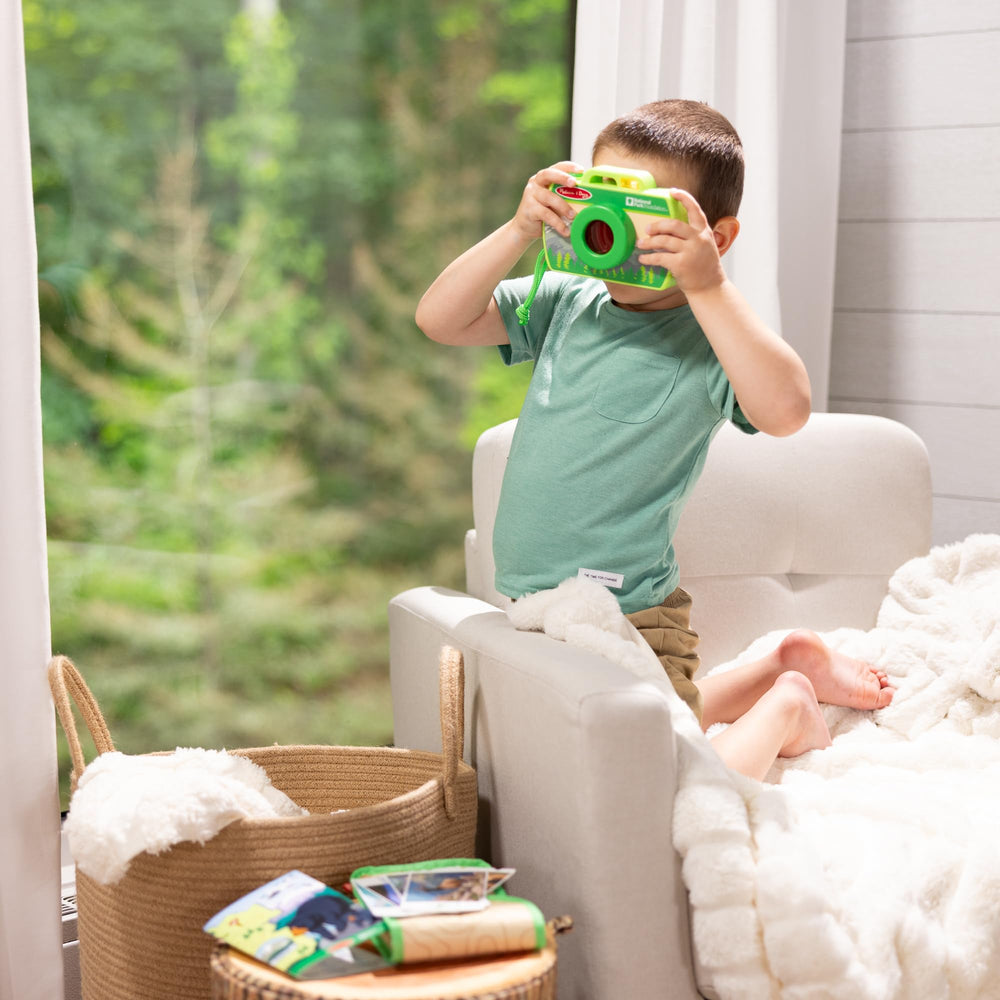 Melissa & Doug photo cards with Rocky Mountain animals produce interactive sounds.