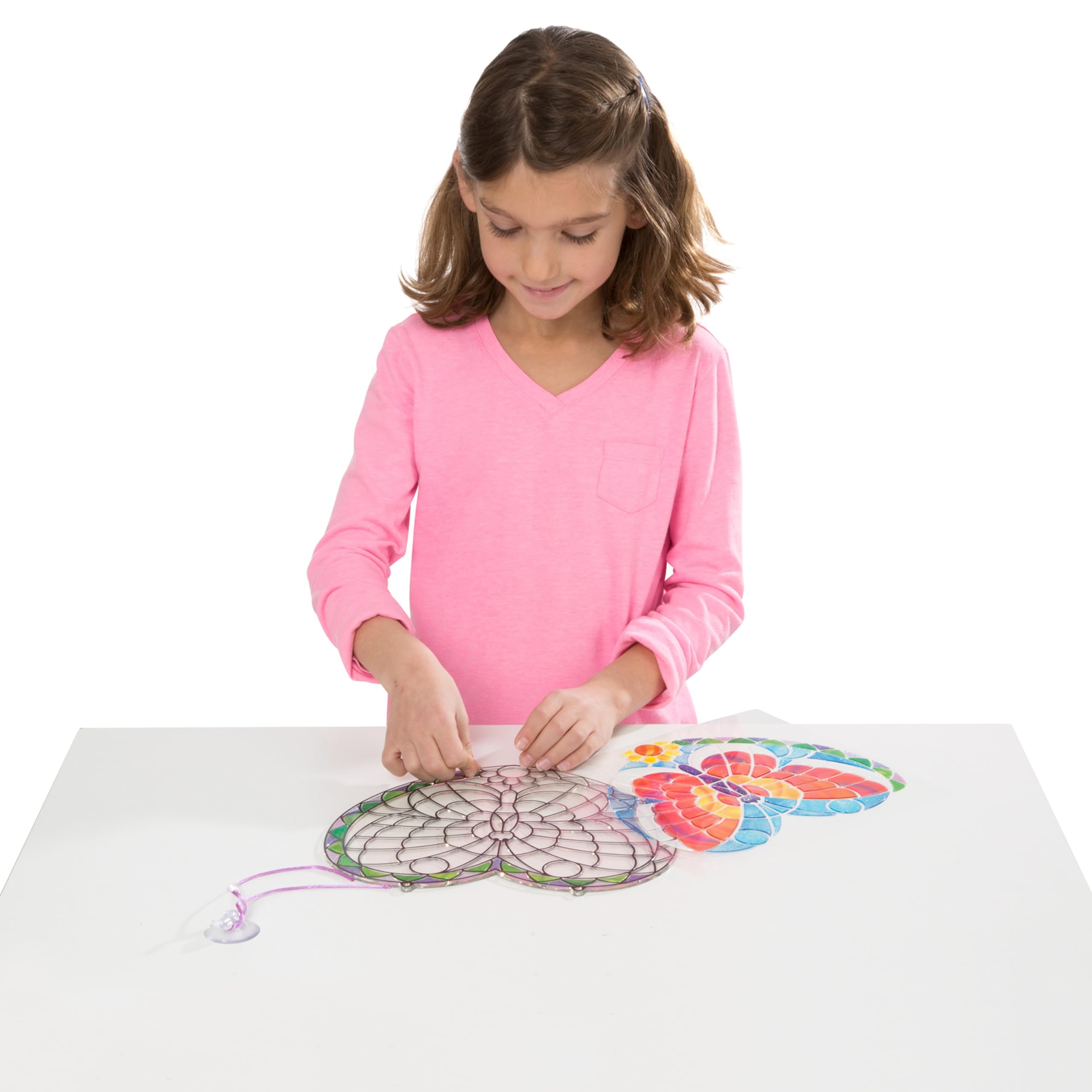 Melissa and Doug craft activity encourages screen-free creativity with bright shimmering art