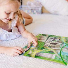 Melissa & Doug sticker pad cling-stickers-pack ideal for quick setup and cleanup.