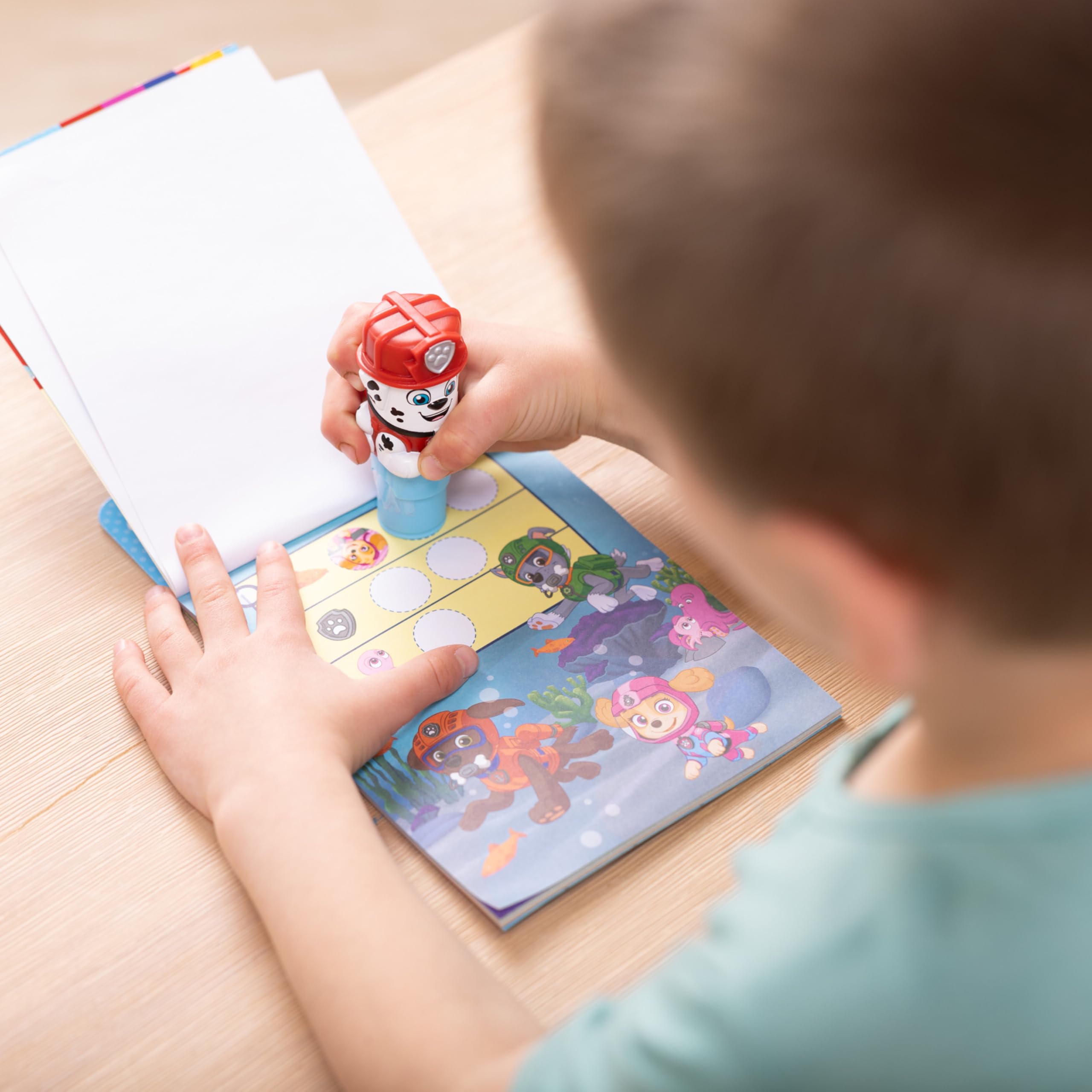 Melissa and Doug Sticker WOW 300 stickers reveal 100 unique designs for surprise crafting