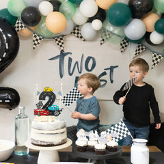 MEMOVAN mini car figurines play set accompanies the topper for imaginative play