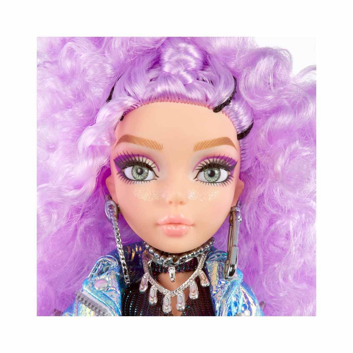MERMAZE MERMAIDZ Riviera accessories add bold styling options for play.