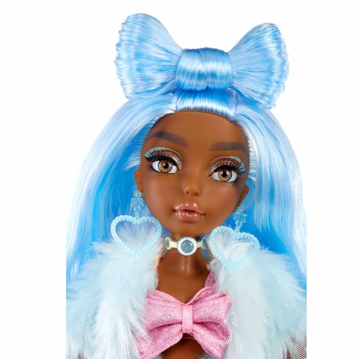 Shellnelle designer outfit for imaginative styling and storytelling