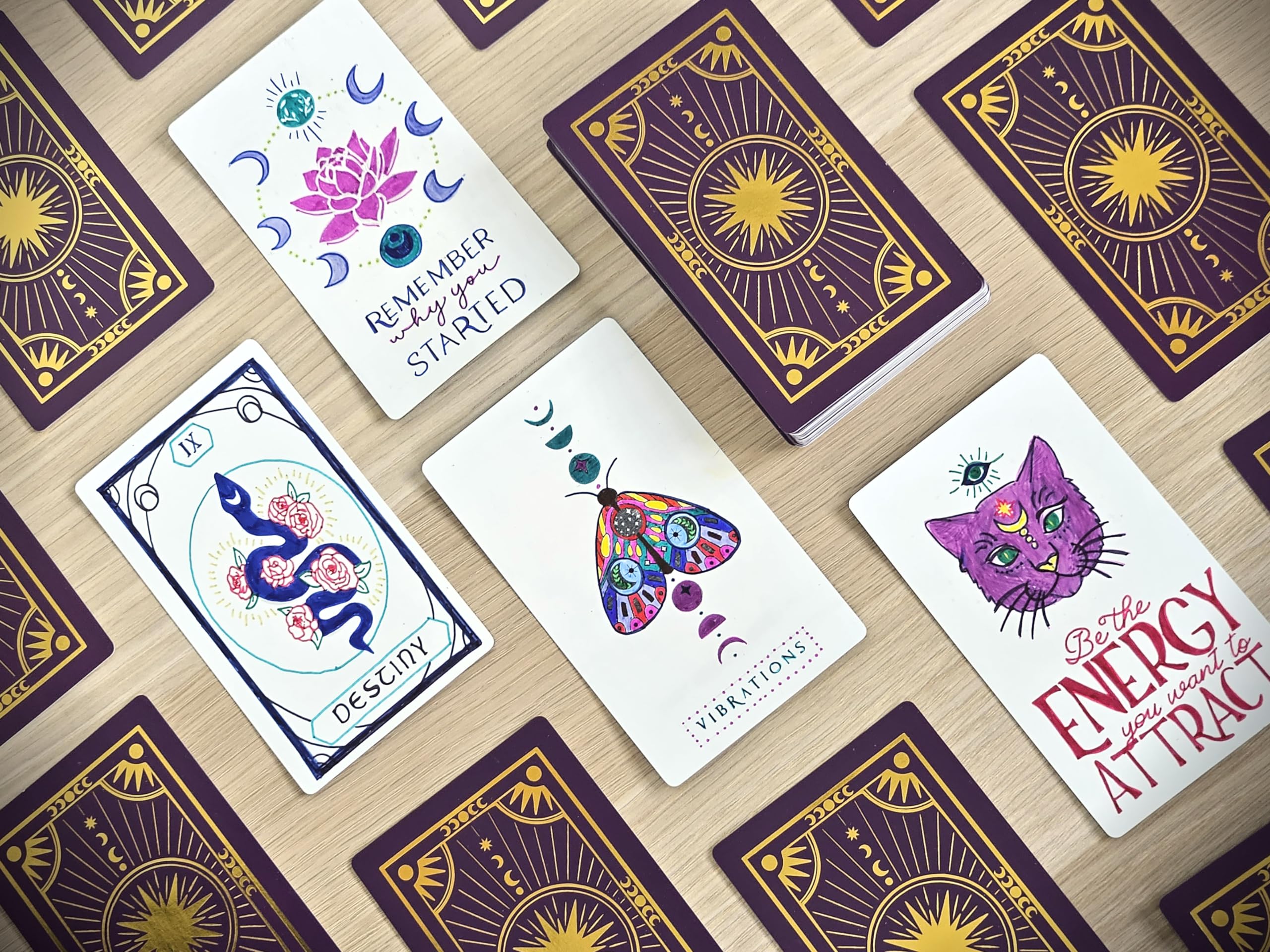 Metaphoracle coated finish resists smudges for clean, legible card draws.
