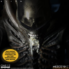 Mezco Alien One:12 Deluxe Figure in plastic for easy cleaning