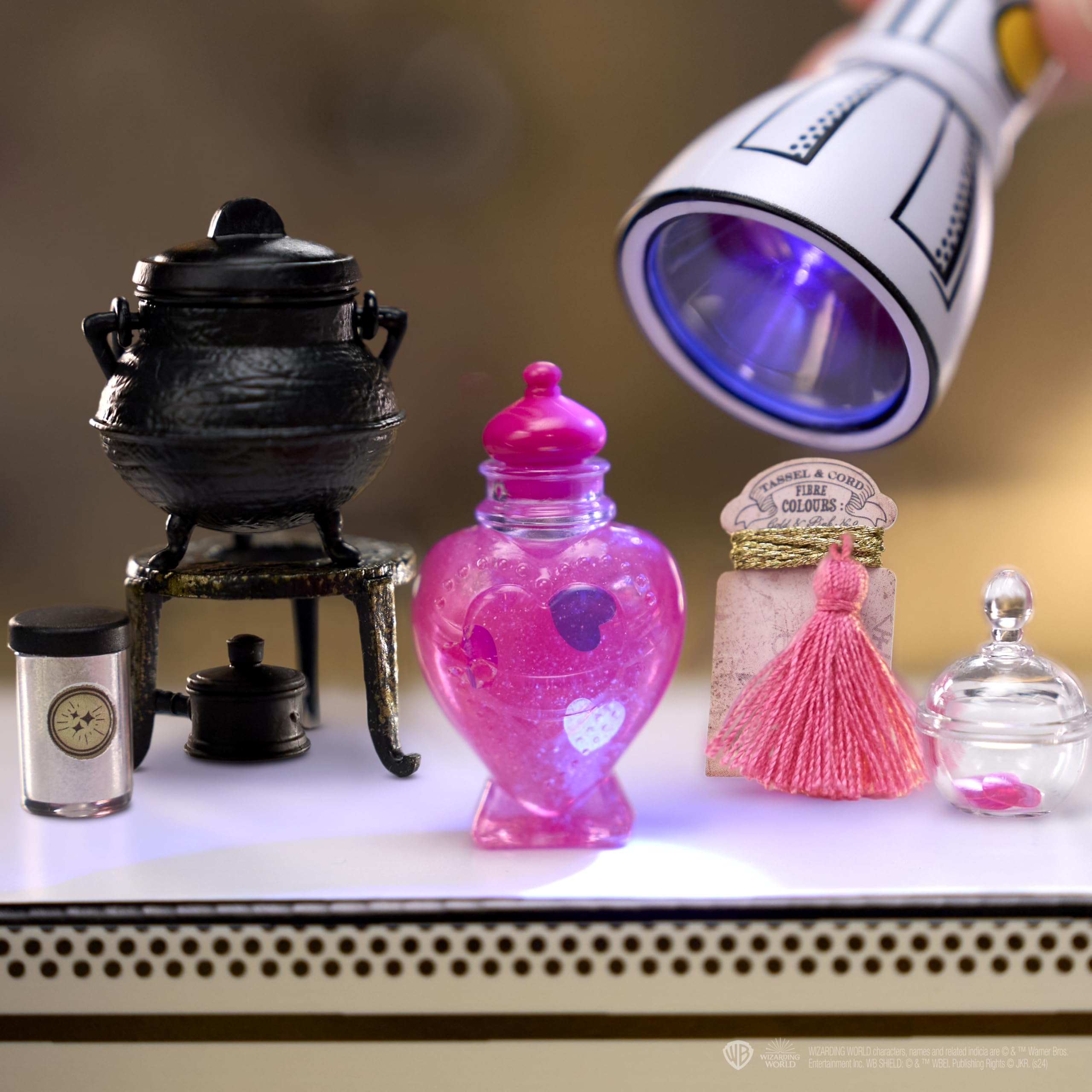 MGA's Miniverse instruction card with steps to assemble your mini potion