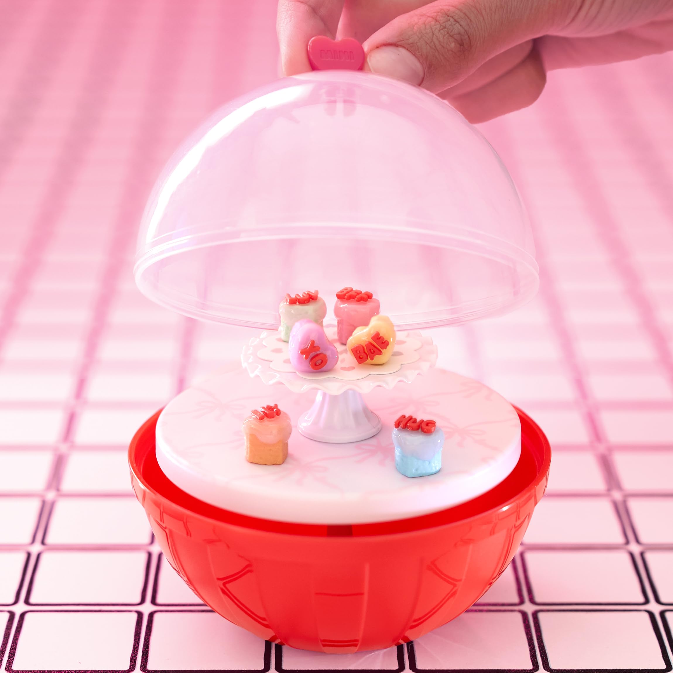 MGA's Miniverse recipe card guides you to assemble and remix mini treats